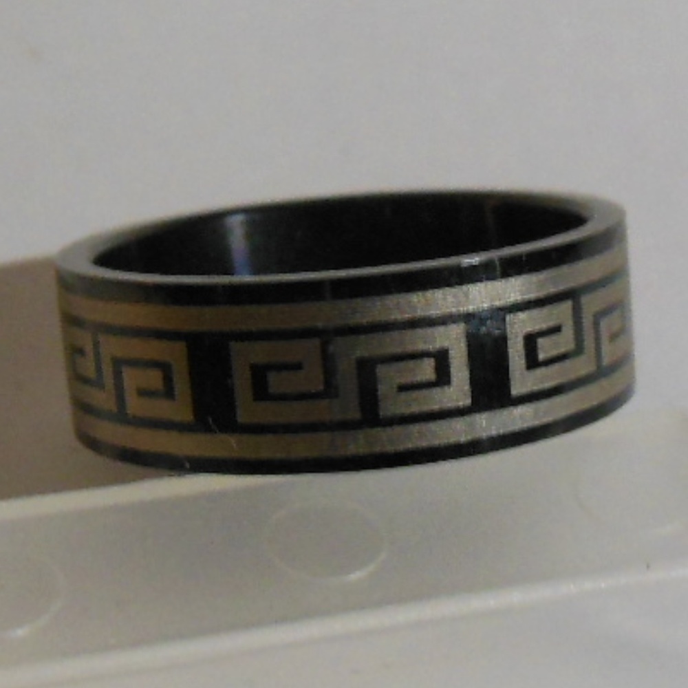 Black steel ring